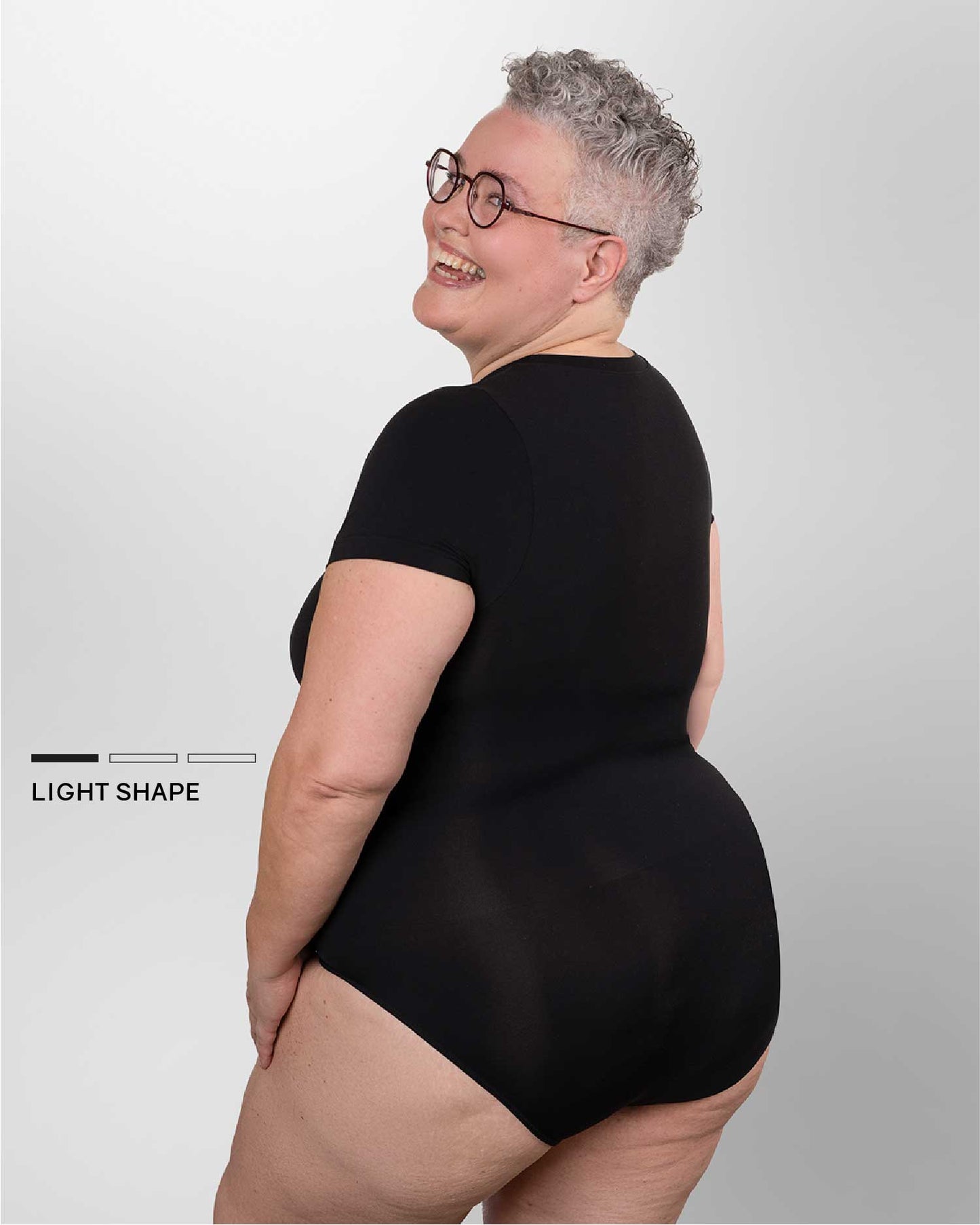 InvisiShape – figure shaping body t-shirt