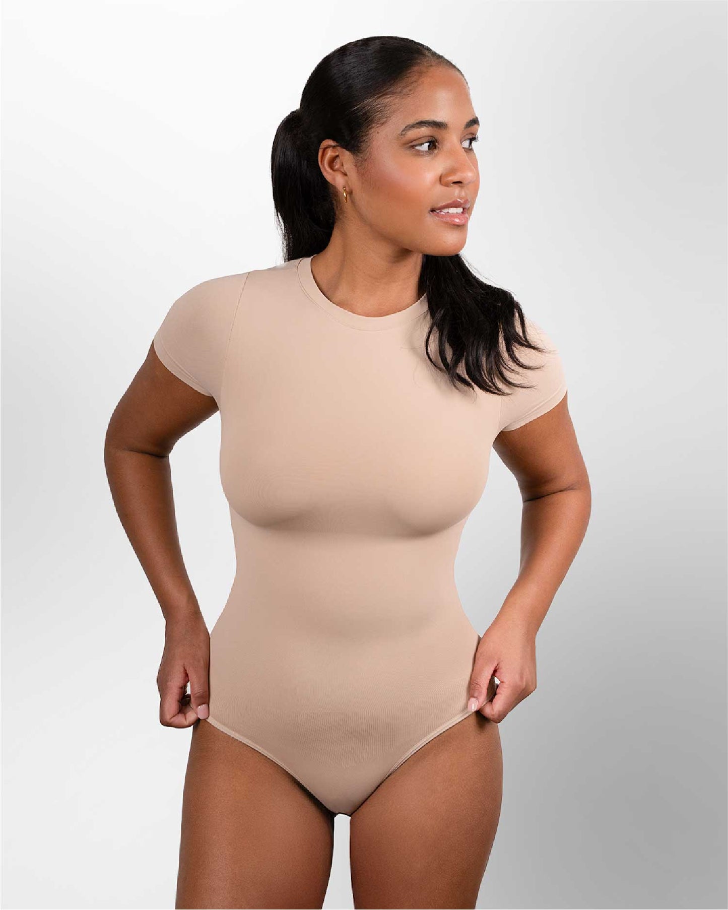 InvisiShape – figure shaping body t-shirt